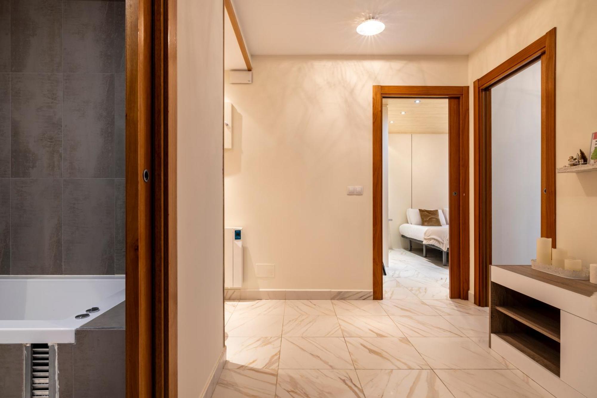 Apartament Increibles Vistas A Montanas En El - Parking - Wifi - In Out L By Bonesvacances