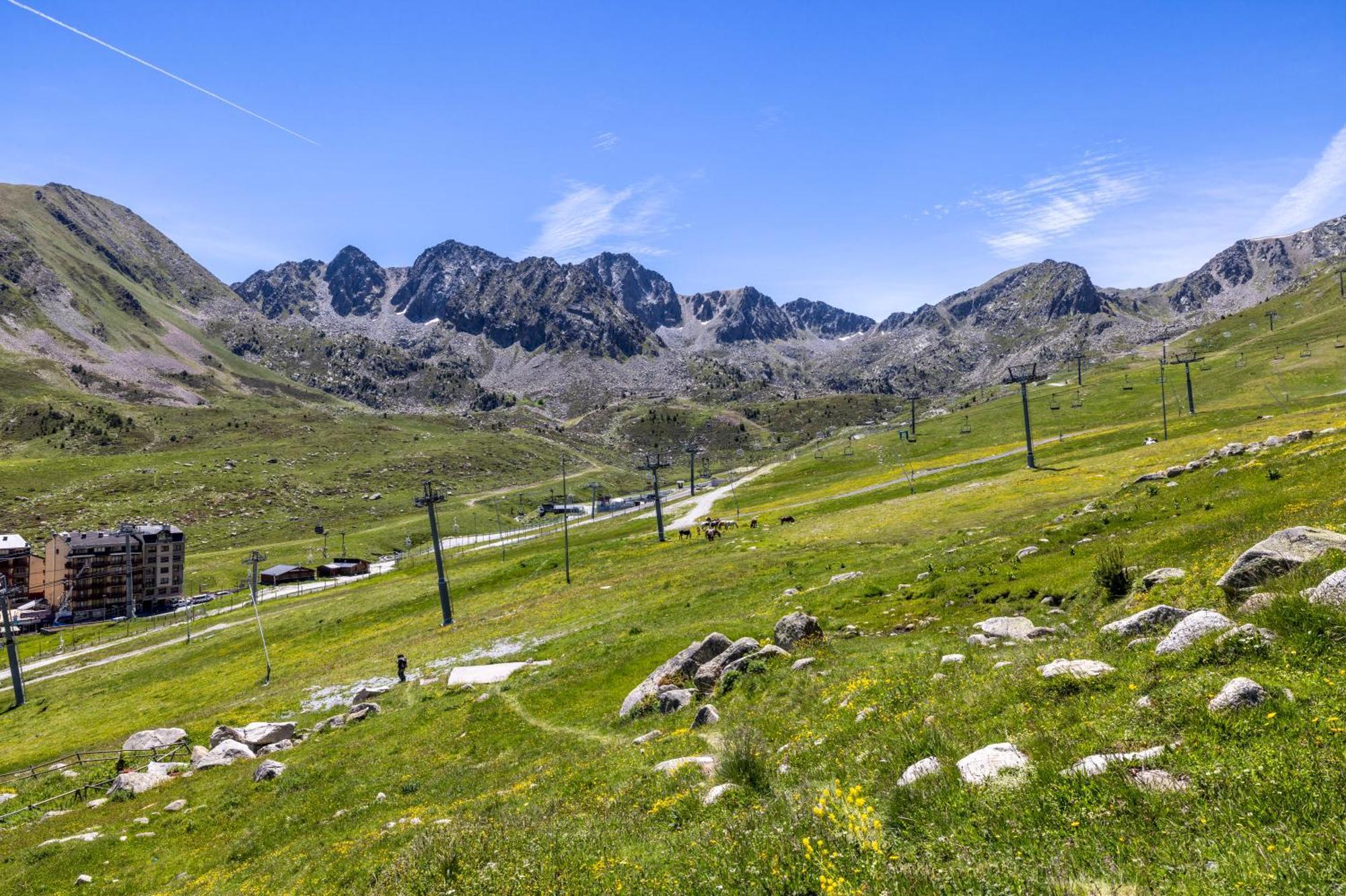 Apartamento Increibles Vistas A Montanas En El - Parking - Wifi - In Out L By Bonesvacances Pas De La Casa