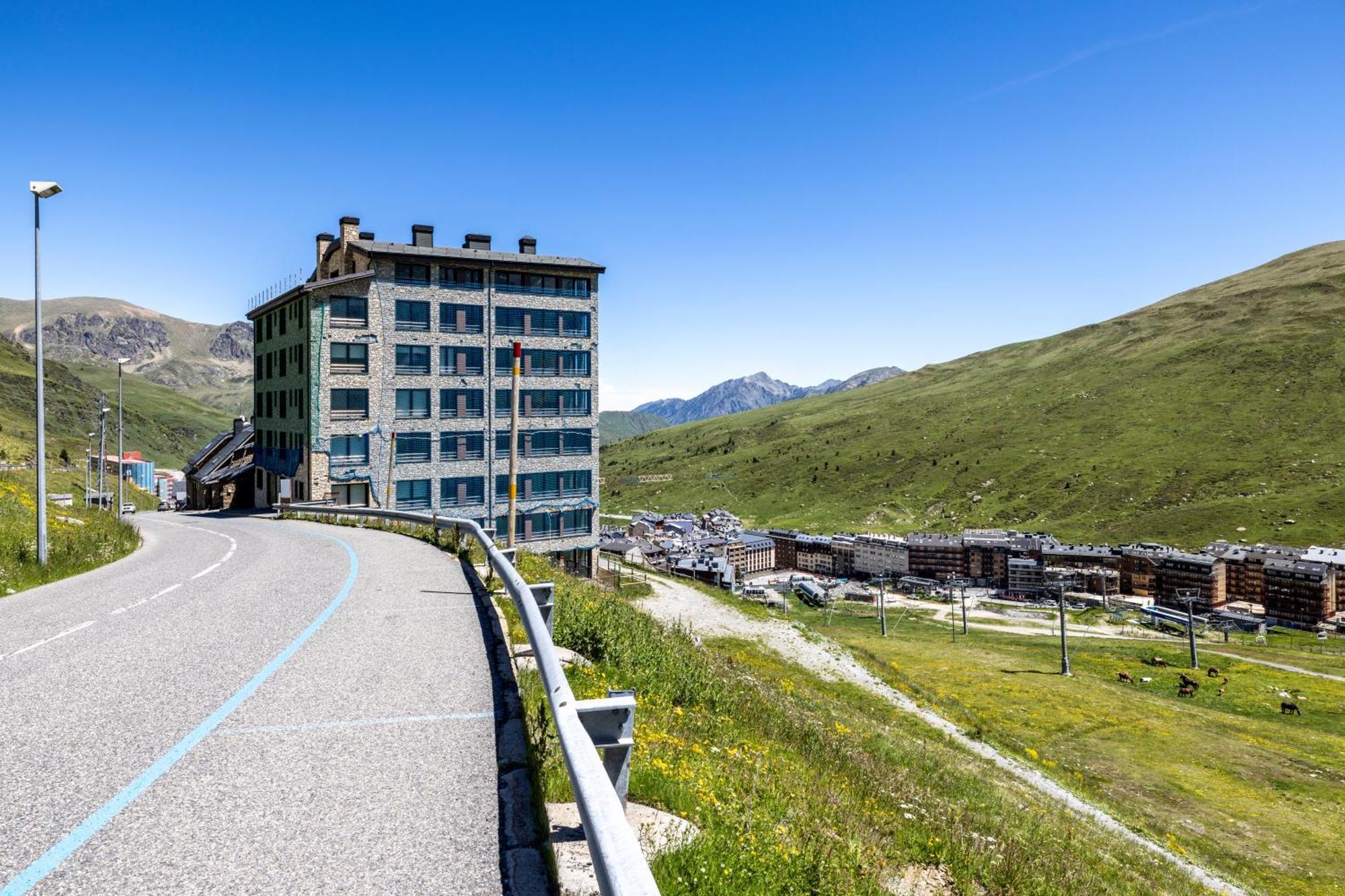 Apartamento Increibles Vistas A Montanas En El - Parking - Wifi - In Out L By Bonesvacances *