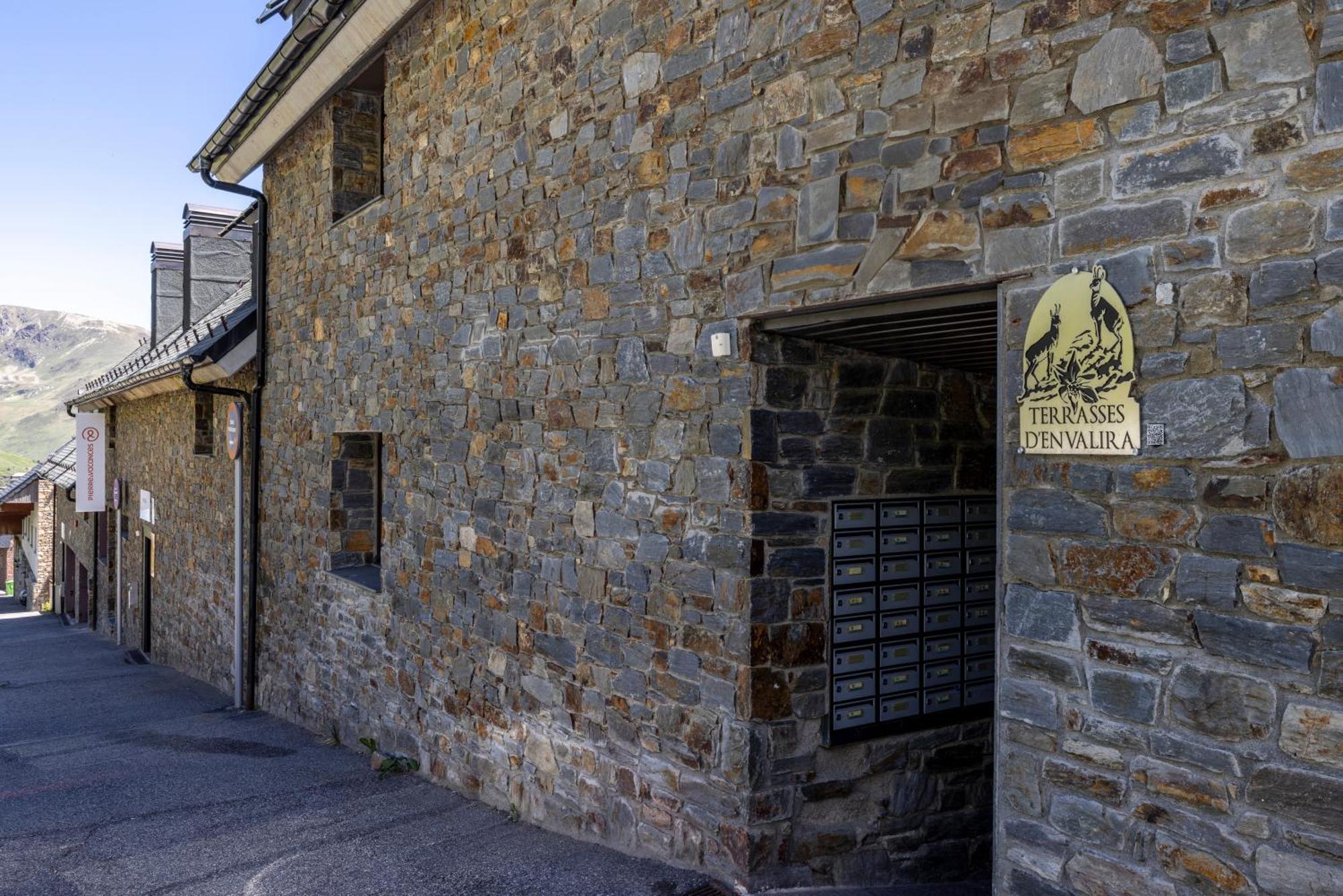 Apartamento Increibles Vistas A Montanas En El - Parking - Wifi - In Out L By Bonesvacances