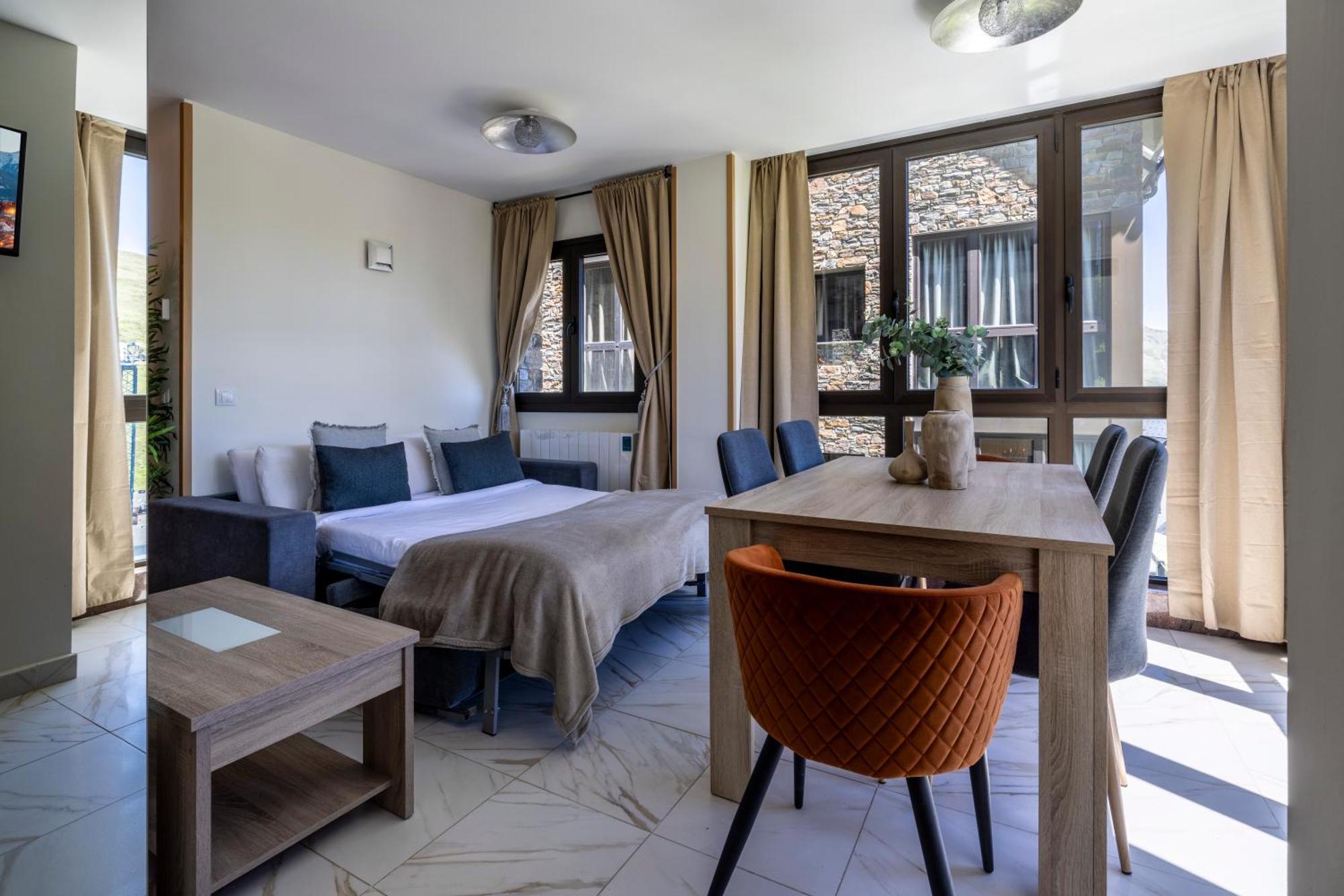 Apartamento Increibles Vistas A Montanas En El - Parking - Wifi - In Out L By Bonesvacances